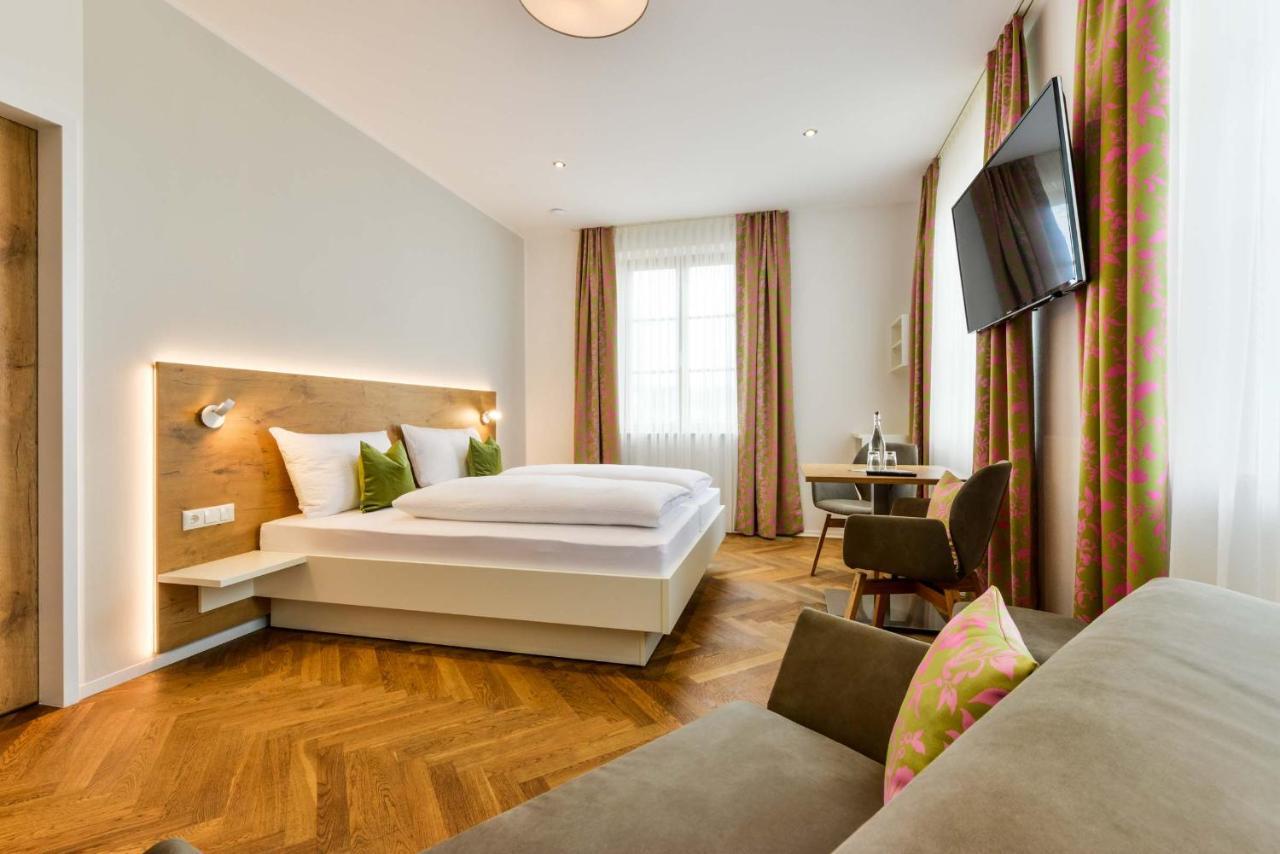 Bett'N Glueck - Uebernachtung & Fruehstueck Bed and Breakfast Zusmarshausen Exteriör bild